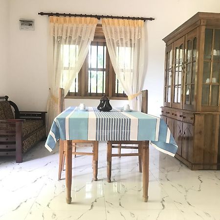 Mount Nature Villa Хиккадува Экстерьер фото