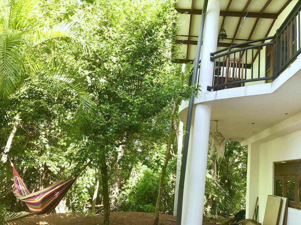 Mount Nature Villa Хиккадува Экстерьер фото